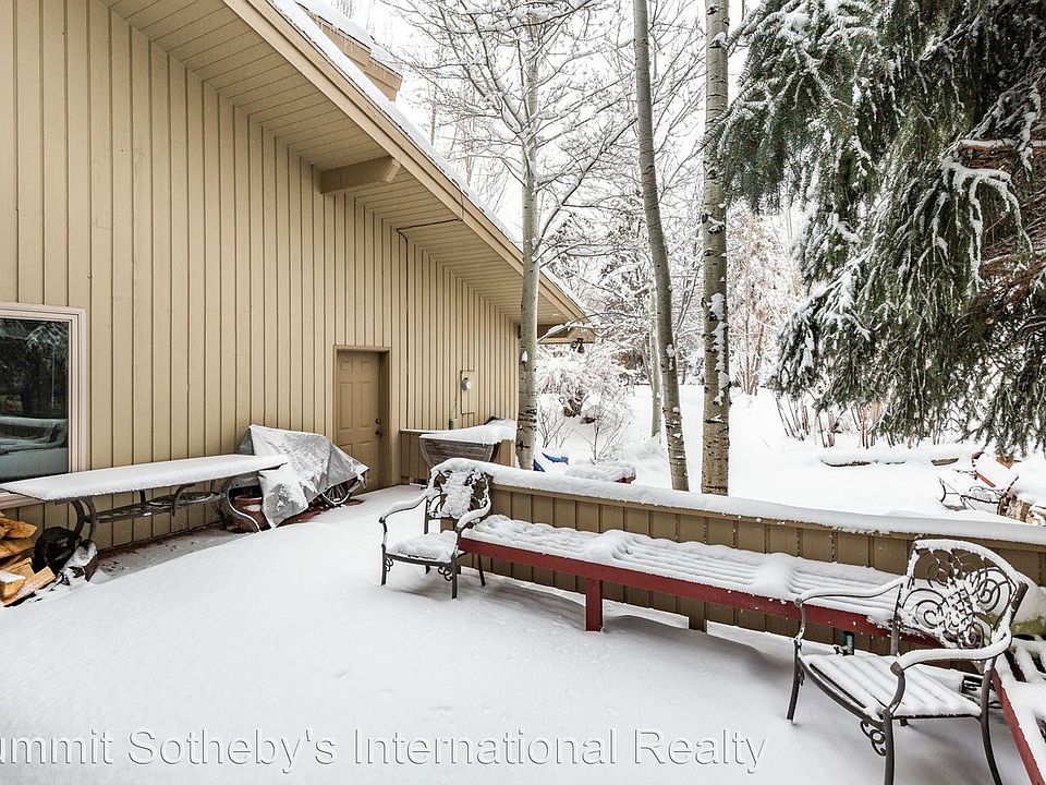 1st image of 2238 Meadows Dr