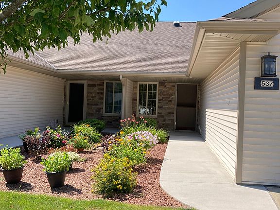 Front yard with zero-step entry.