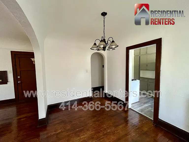 3047 S Howell Ave #2 — Photo 6