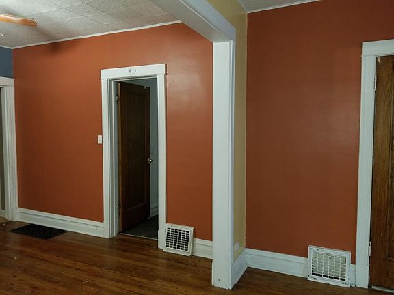 5th image of 3346 N Albany Ave