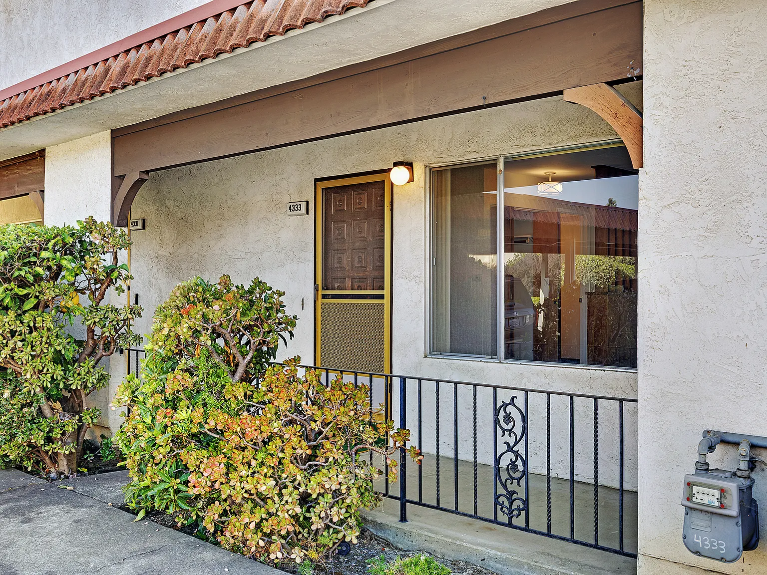 2 bed, 1.5 bath, $2,750 — Photo 1