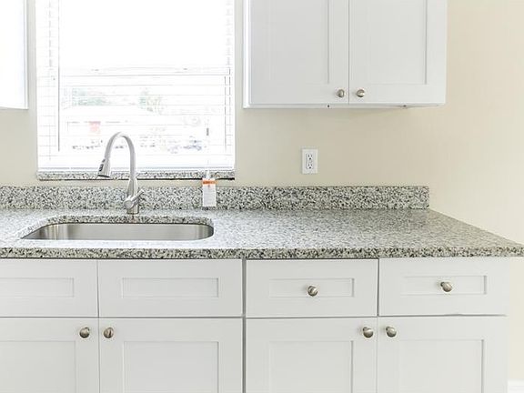 5th image of 14719 Woodard Cove Ct