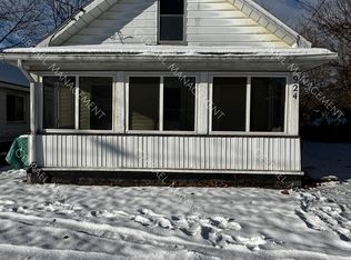924 Hughes Ave, Flint, MI 48503