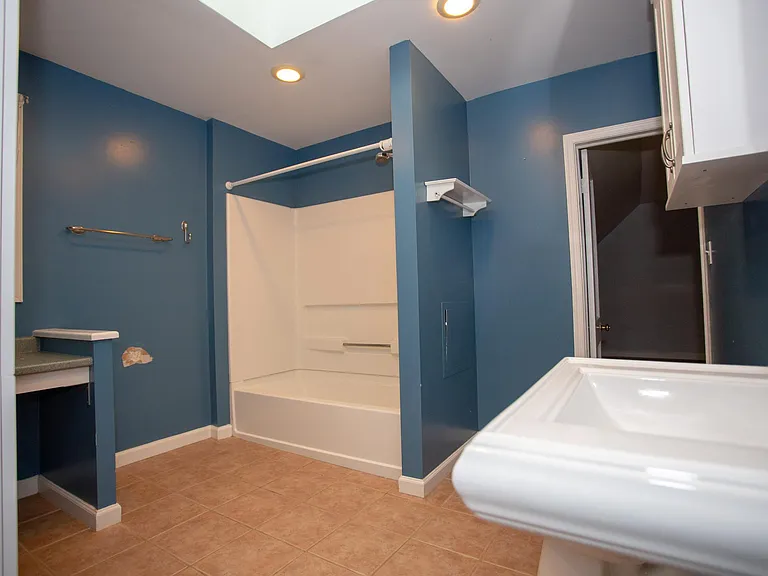 2849 Rogers Dr — Photo 14