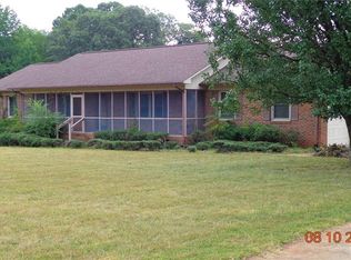 133 Shadow Lake Dr, Clover, SC 29710