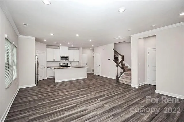 4005 Armstrong Farm Dr — Photo 3