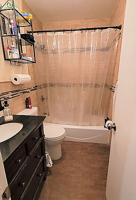 4th image of 3105 30th St #2