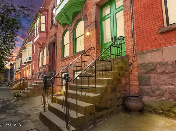 82 Chestnut Street, Albany, NY 12210