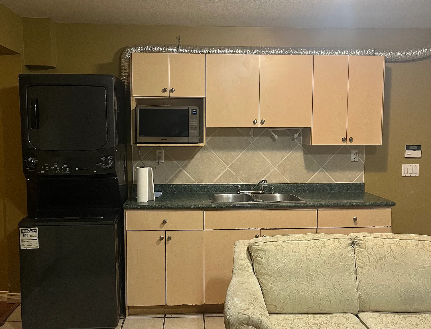 2 bed, 650 sqft, $1,600 — Photo 3