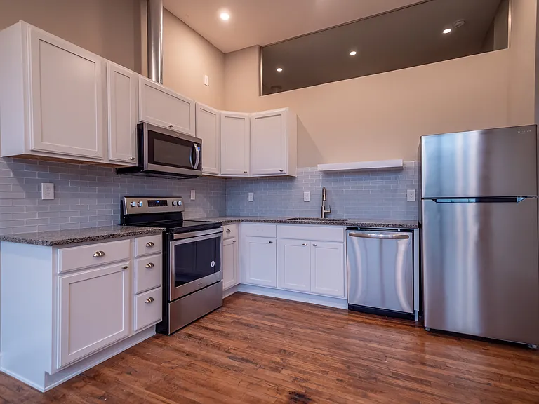 3800 Euclid Ave #105 — Photo 13