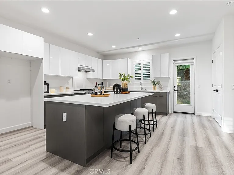 1359 Point Loma Pl — Photo 22