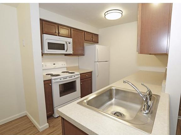 5th image of 114 Racquet Club Dr #407