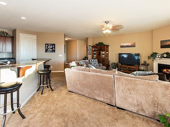 5th image of 6893 Voyage Dr