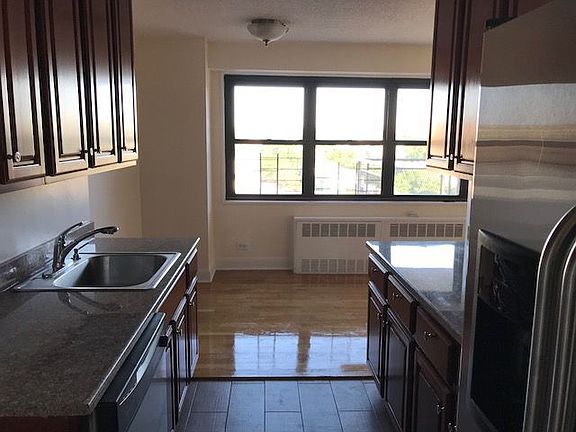 2nd image of 341 10th St APT 11B