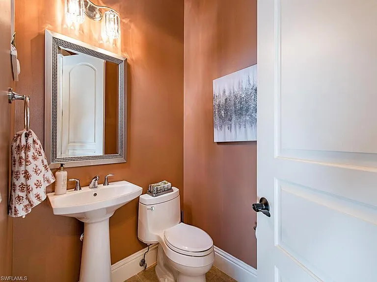 8000 Cordoba Pl — Photo 13