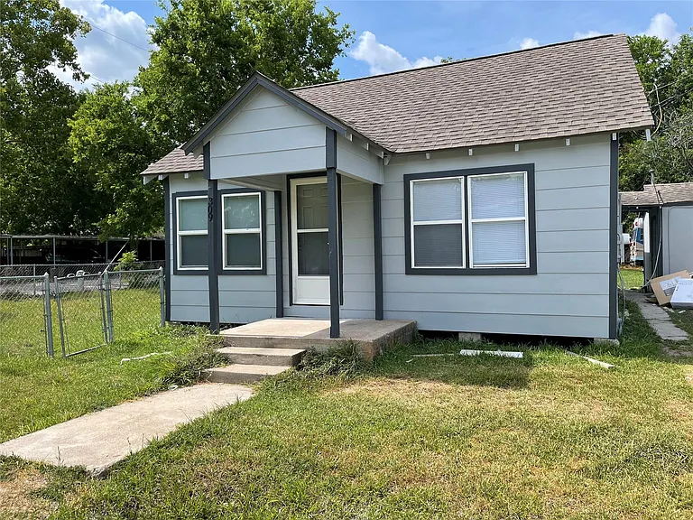 309 Ryan St — Photo 1