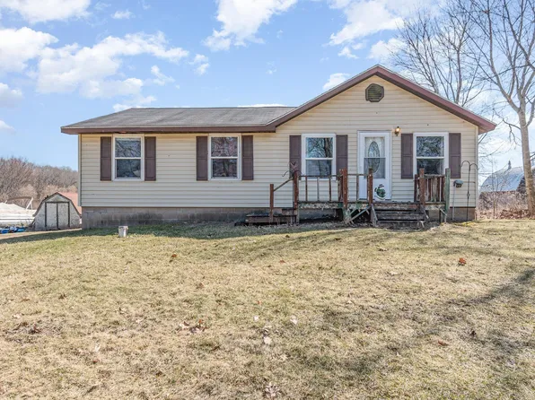 704 N Littlefield Rd, Weidman, MI 48893