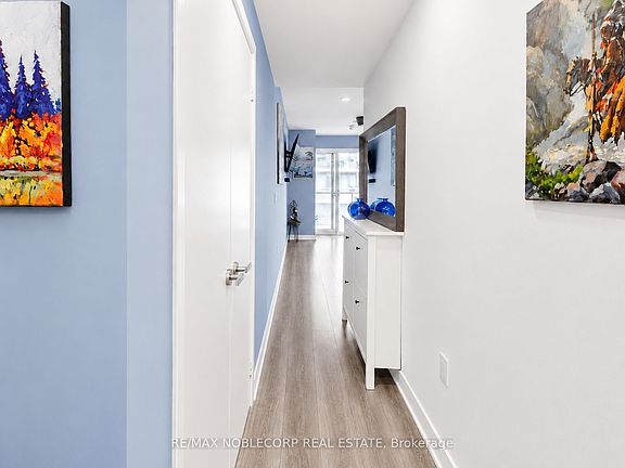 5th image of 195 Redpath Ave #1914