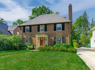 3090 Chadbourne Rd, Shaker Heights, OH 44120