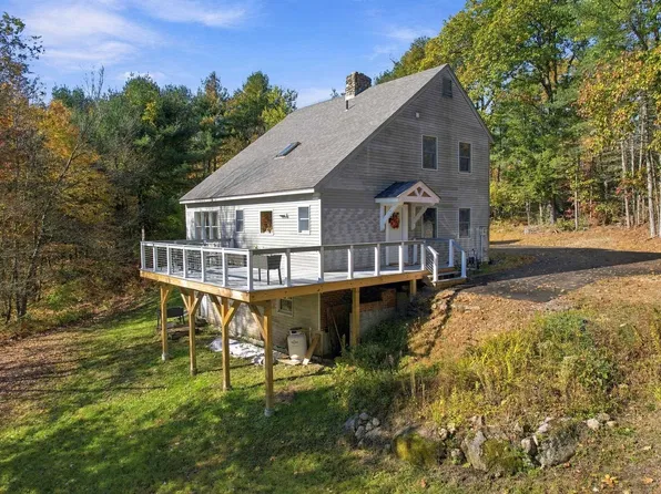 23 Straits Rd, New Hampton, NH 03256