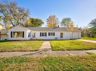 210 N 4th Ave E, Truman, MN 56088