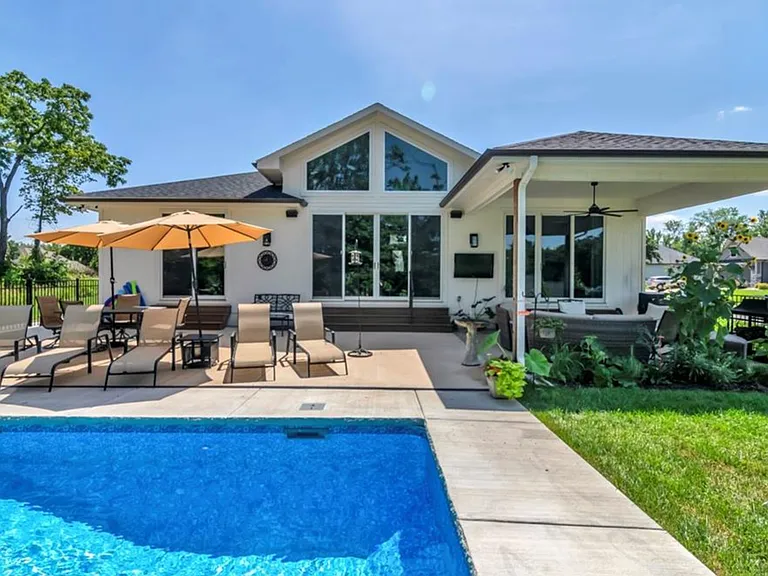 21 Bison Falls Cir — Photo 1