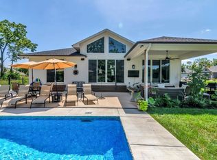 21 Bison Falls Cir, Lake Winnebago, MO 64034