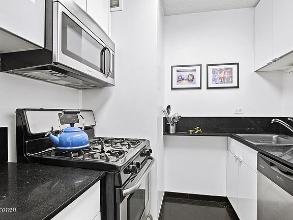 5th image of 404 E 79th St APT 23E