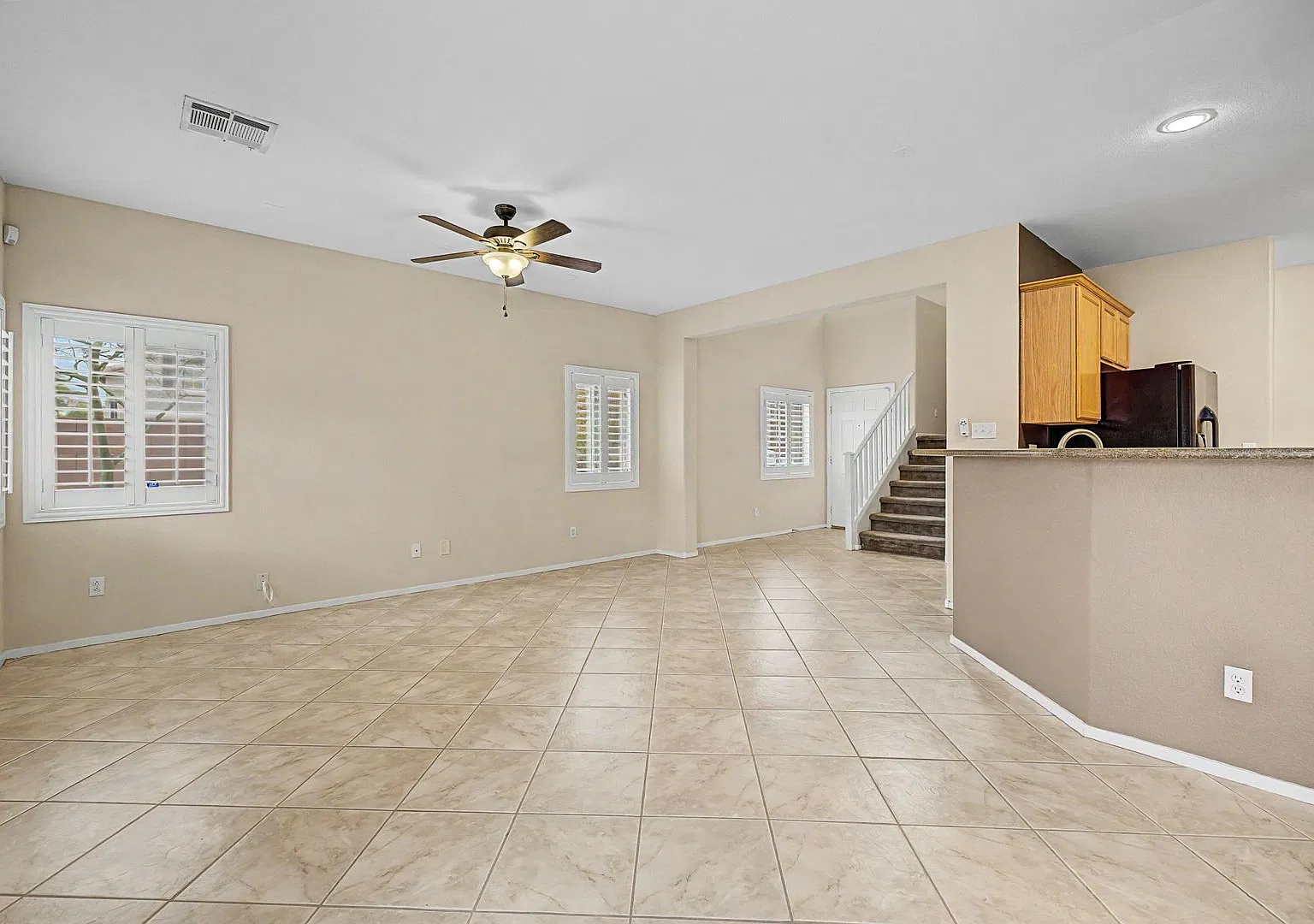 Close To N.A.F.B. Great Family Home In Sunrise Canyon Subdivision! — Photo 4