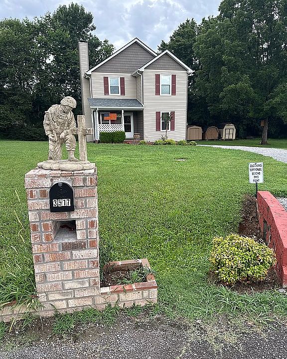 1st image of 3517 Halleys Dr