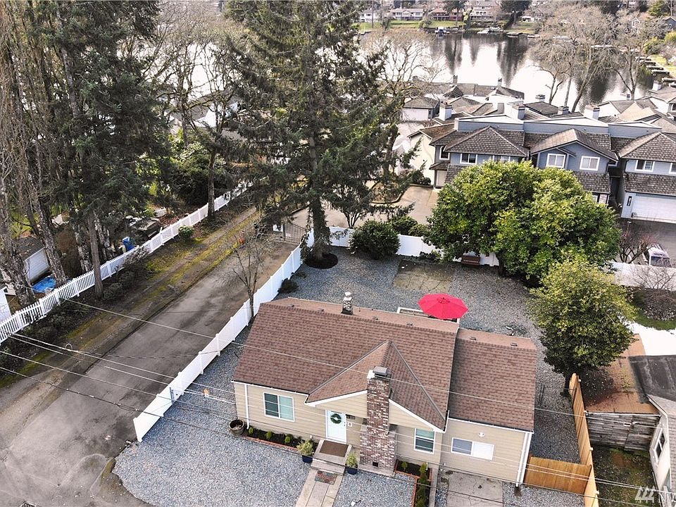 1st image of 8820 Edgewater Dr SW