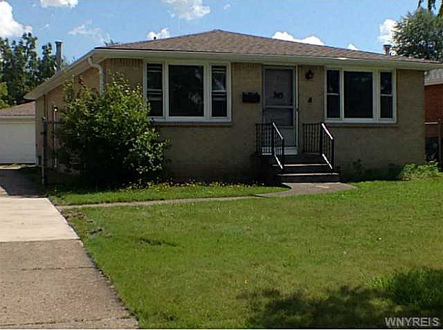 1st image of 245 Woodcrest Dr