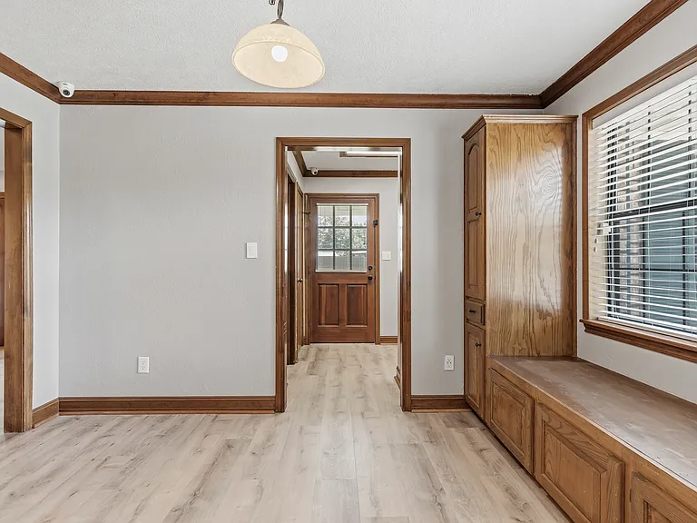 6970 Ellen Ln — Photo 17