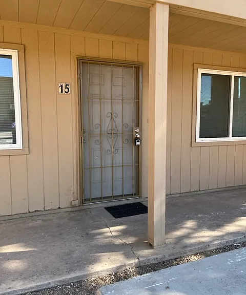 1223 N Dysart Rd #15 — Photo 6