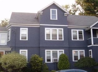 71 Draper St, Springfield, MA 01108