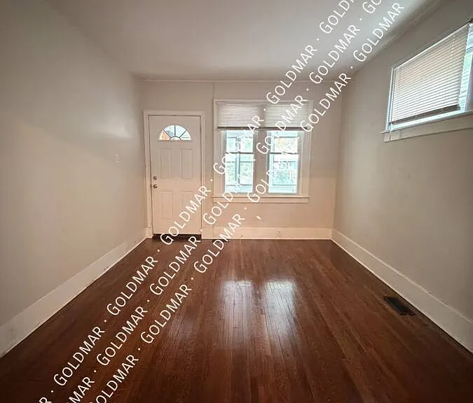 1553 Church St — Photo 7
