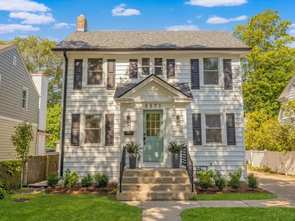 5571 North Lydell AVENUE, Whitefish Bay, WI 53217