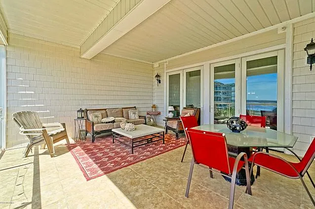 915 Shoreline Dr W #132 — Photo 4