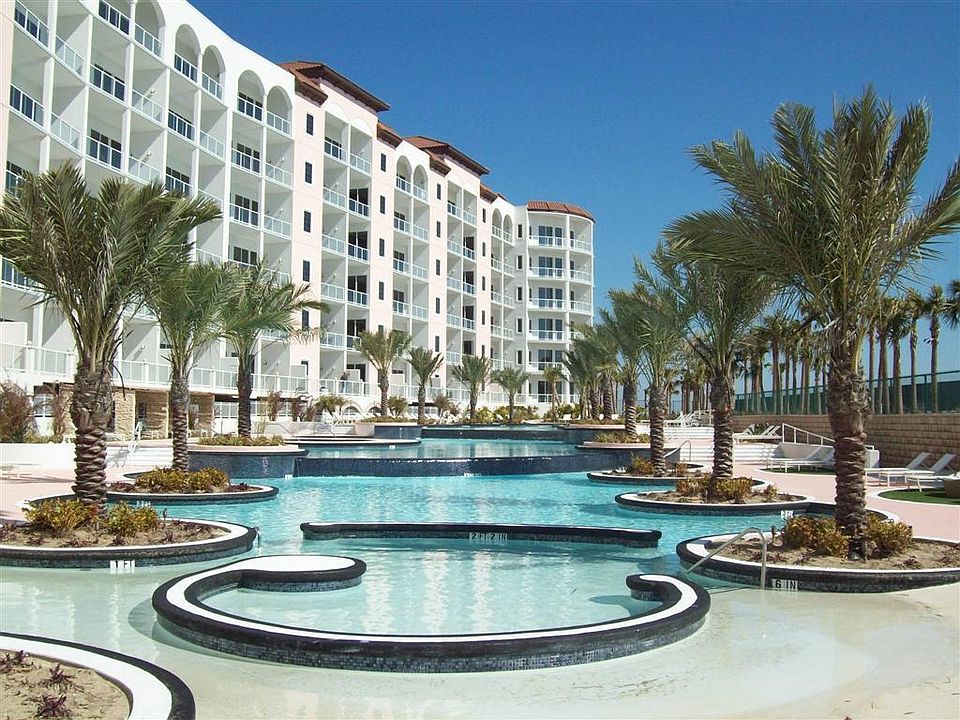  Diamond Beach Resort Pool