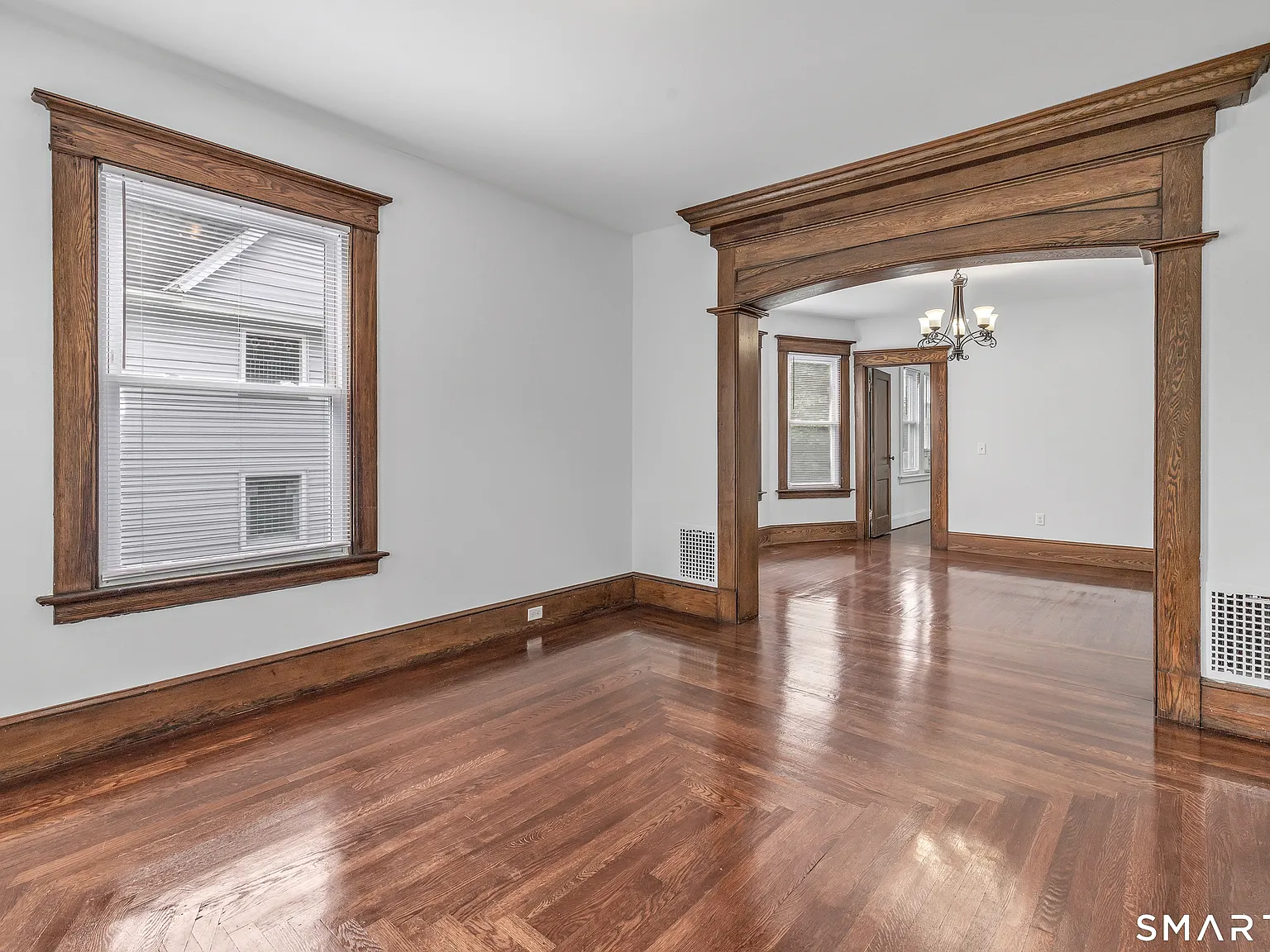 2 bed, 1.0 bath, 1300 sqft, $2,750 — Photo 2