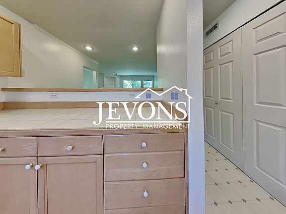 3rd image of 25235 SE Klahanie Blvd APT P102