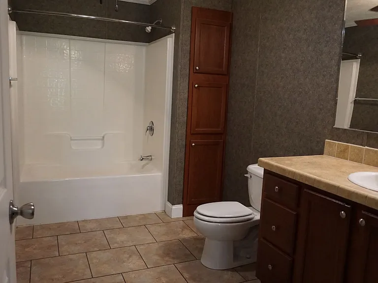 3876 Rowell Rd — Photo 35