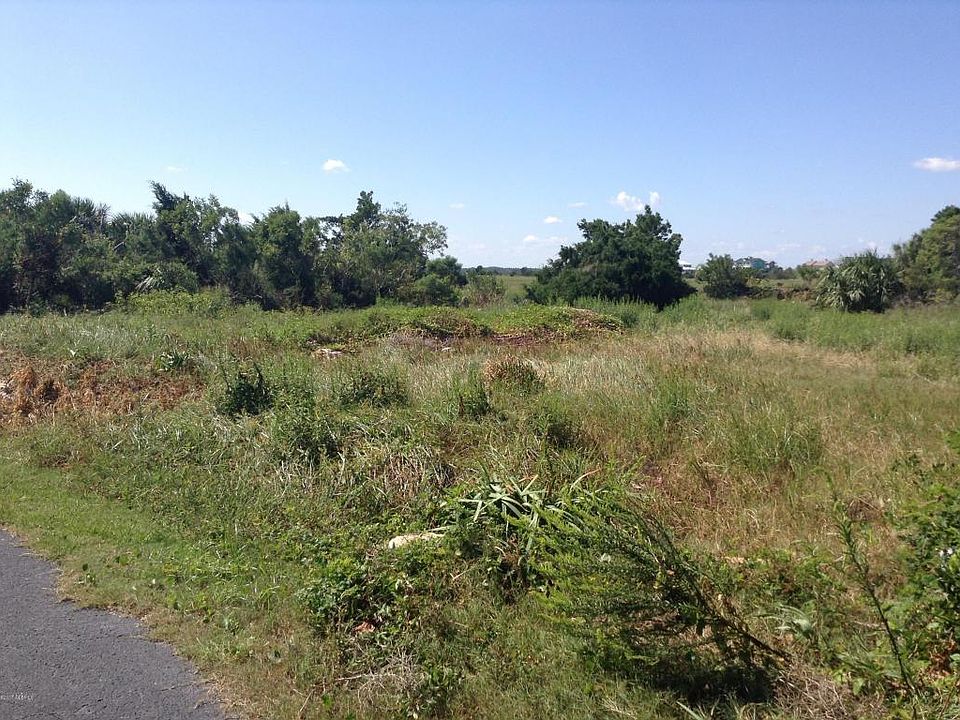 2nd image of 14 Sand Dollar Rd