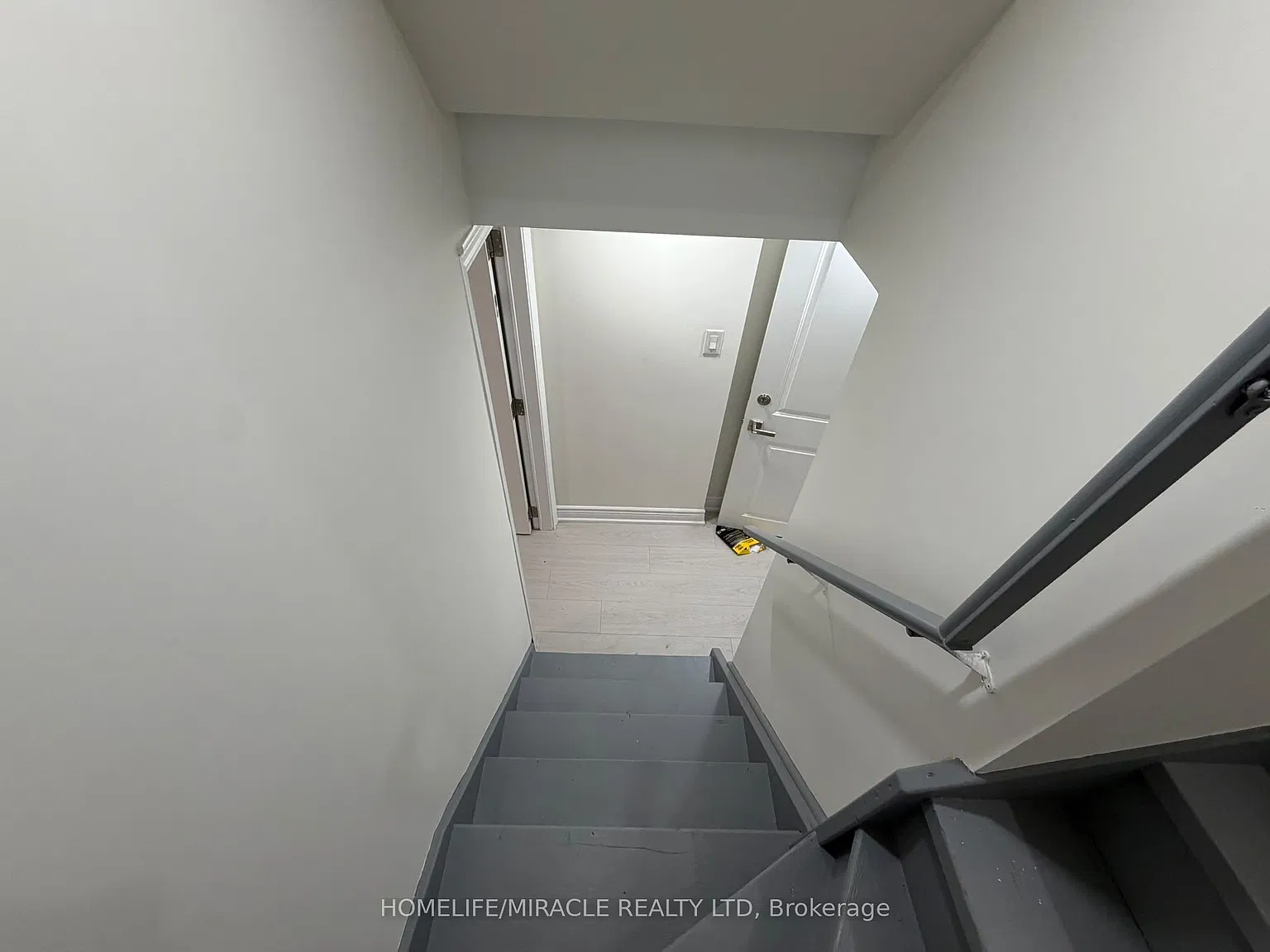 2 bed, $1,650 — Photo 4