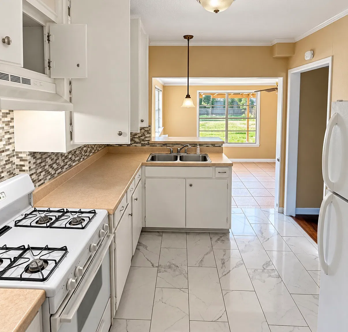3 bed, 1400 sqft, $1,850 — Photo 4