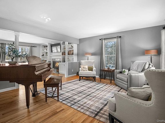 3rd image of 6 Ridge Circle