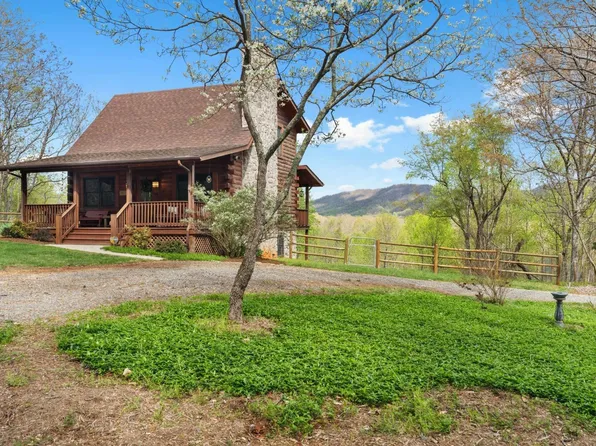 75 Meadow Ct, Roseland, VA 22967