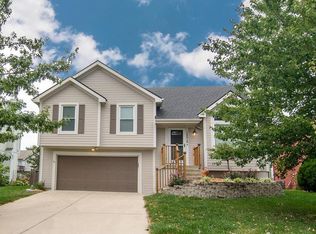 18818 W 160th Pl, Olathe, KS 66062