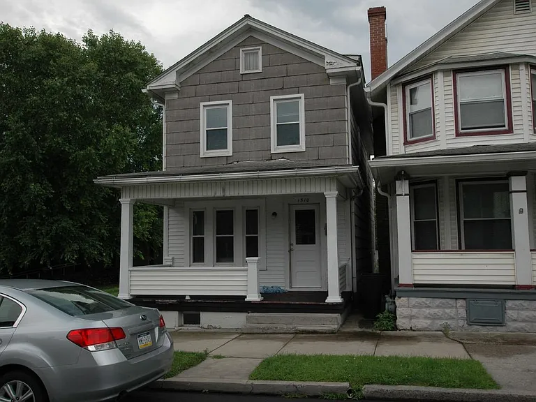 1510 Moore St — Photo 1
