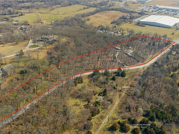 2nd image of 843 Woodcliff Rd #25